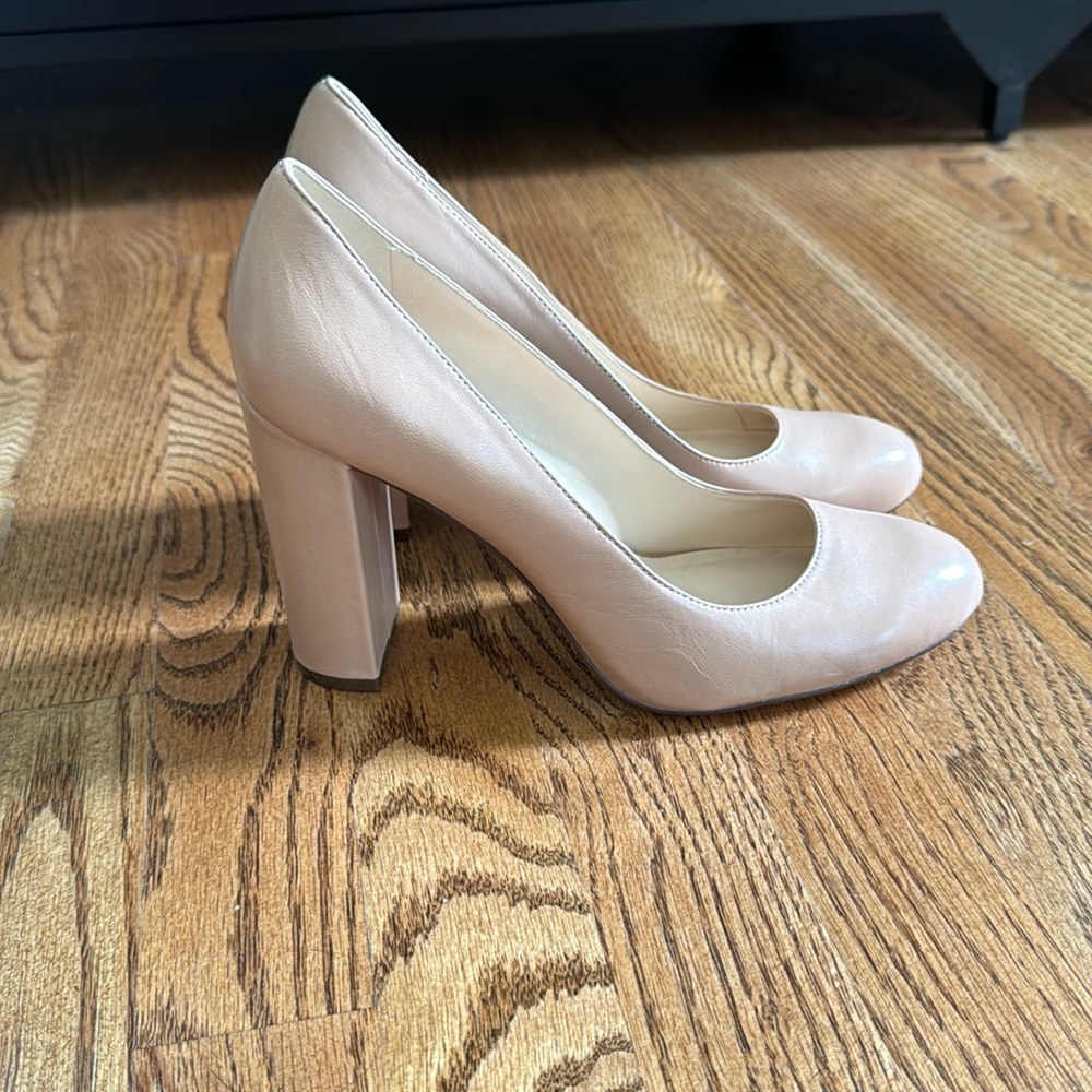 Nine West nude heels